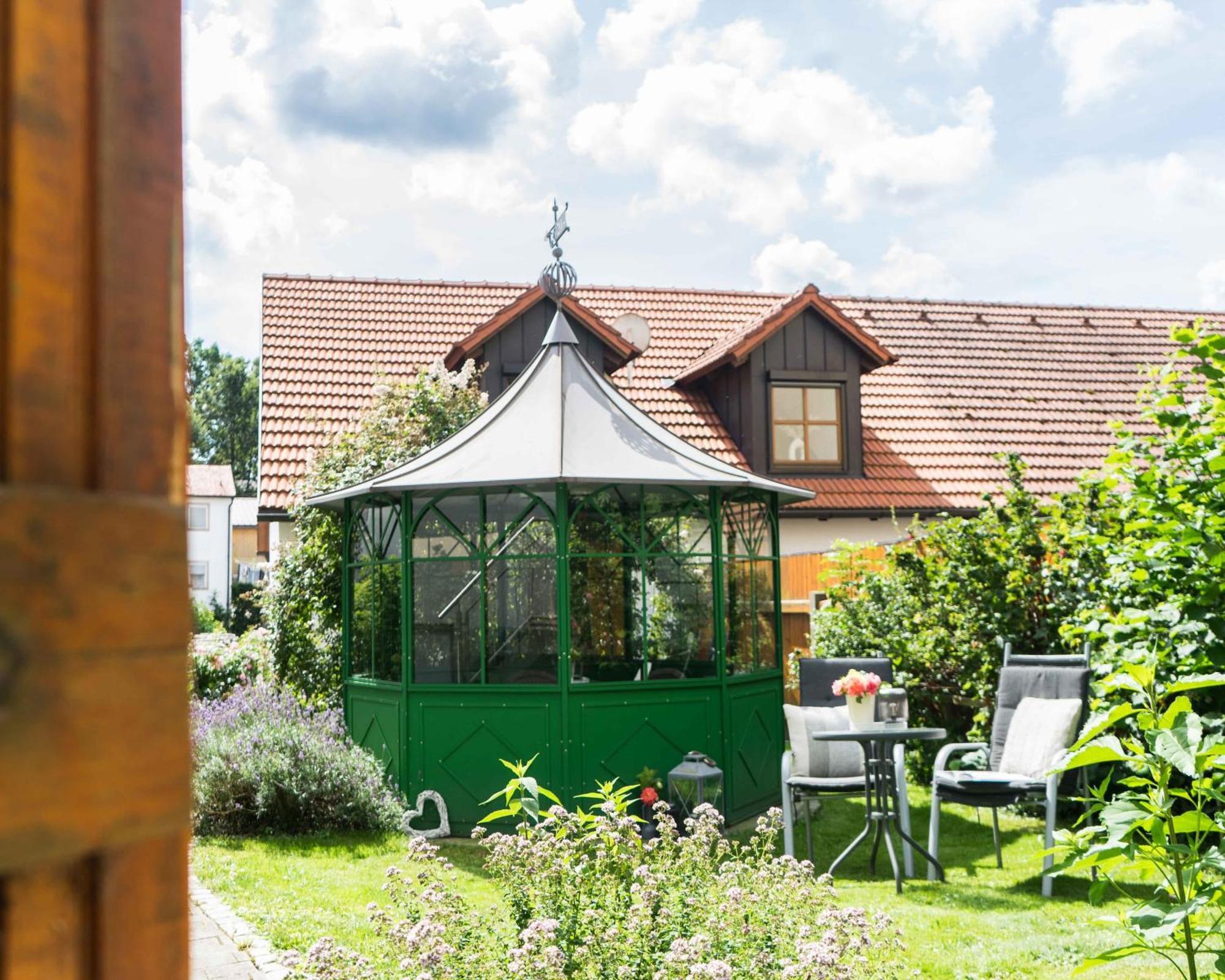 Ferienwohnungen Koehler Neualbenreuth Exterior foto